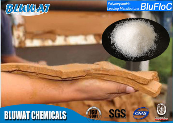 kaufen Verschlammen Sie Entwässerungsvertreter-/kationisches Polyacrylamid-Polymer-Schüttdichte 0,6 - 0,8 on-line-Fertigung