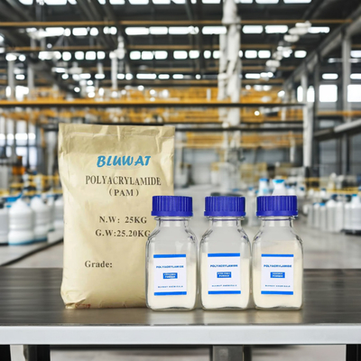 Abwasseraufbereitung in Südostasien Blufloc Polyacrylamid Pulver APAM/CPAM Flockulant für die Palmöltextil- und Zuckerindustrie