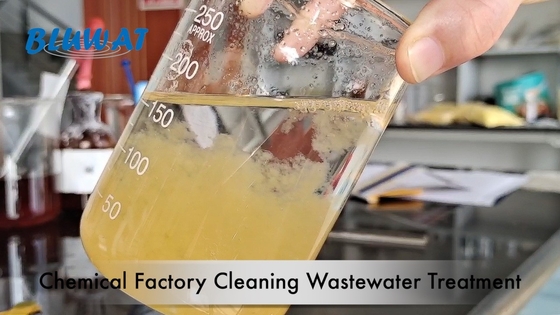 1327 41 9 Polyaluminiumchlorverbindung im chemischen Fabrik-Reinigungs-Abwasserbehandlungs-Glas-Test
